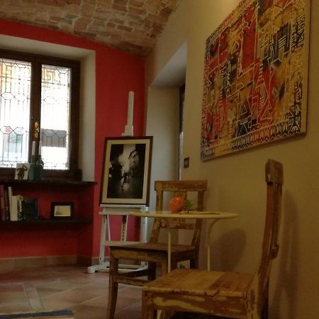 Casa Asso Di Coppe B&B Alba  Exteriör bild