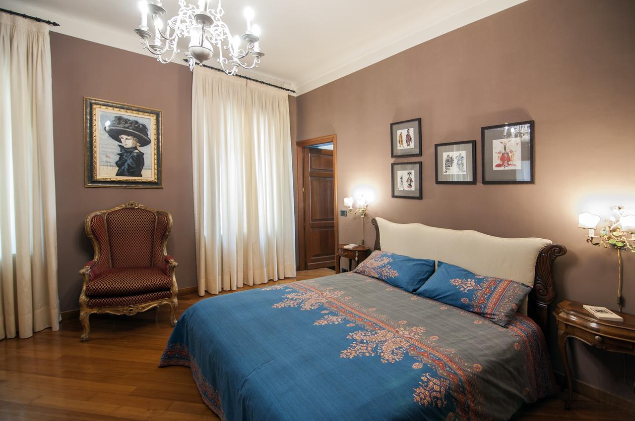 Casa Asso Di Coppe B&B Alba  Exteriör bild