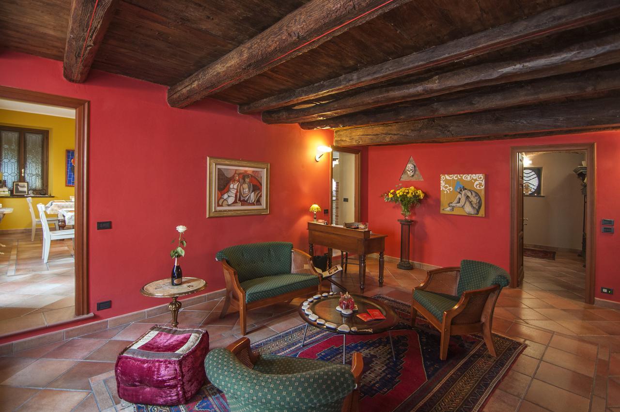 Casa Asso Di Coppe B&B Alba  Exteriör bild