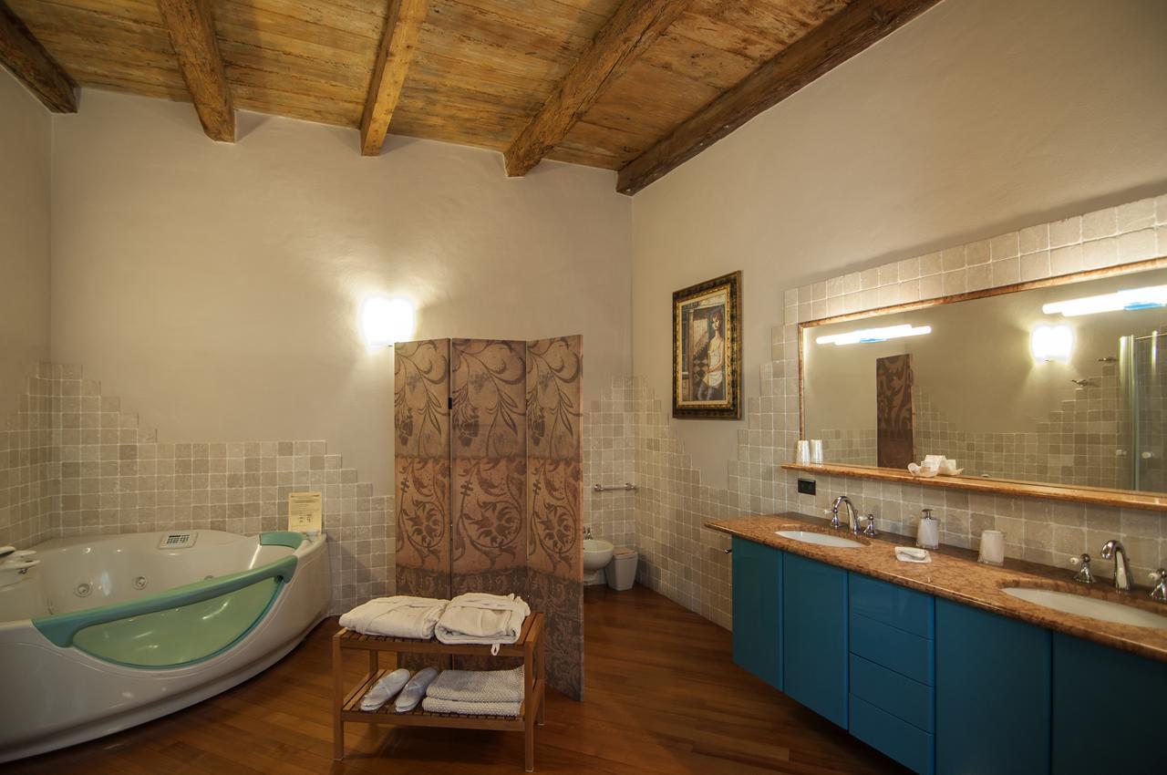 Casa Asso Di Coppe B&B Alba  Exteriör bild