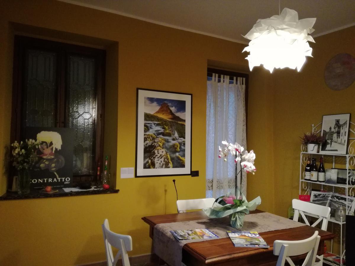 Casa Asso Di Coppe B&B Alba  Exteriör bild