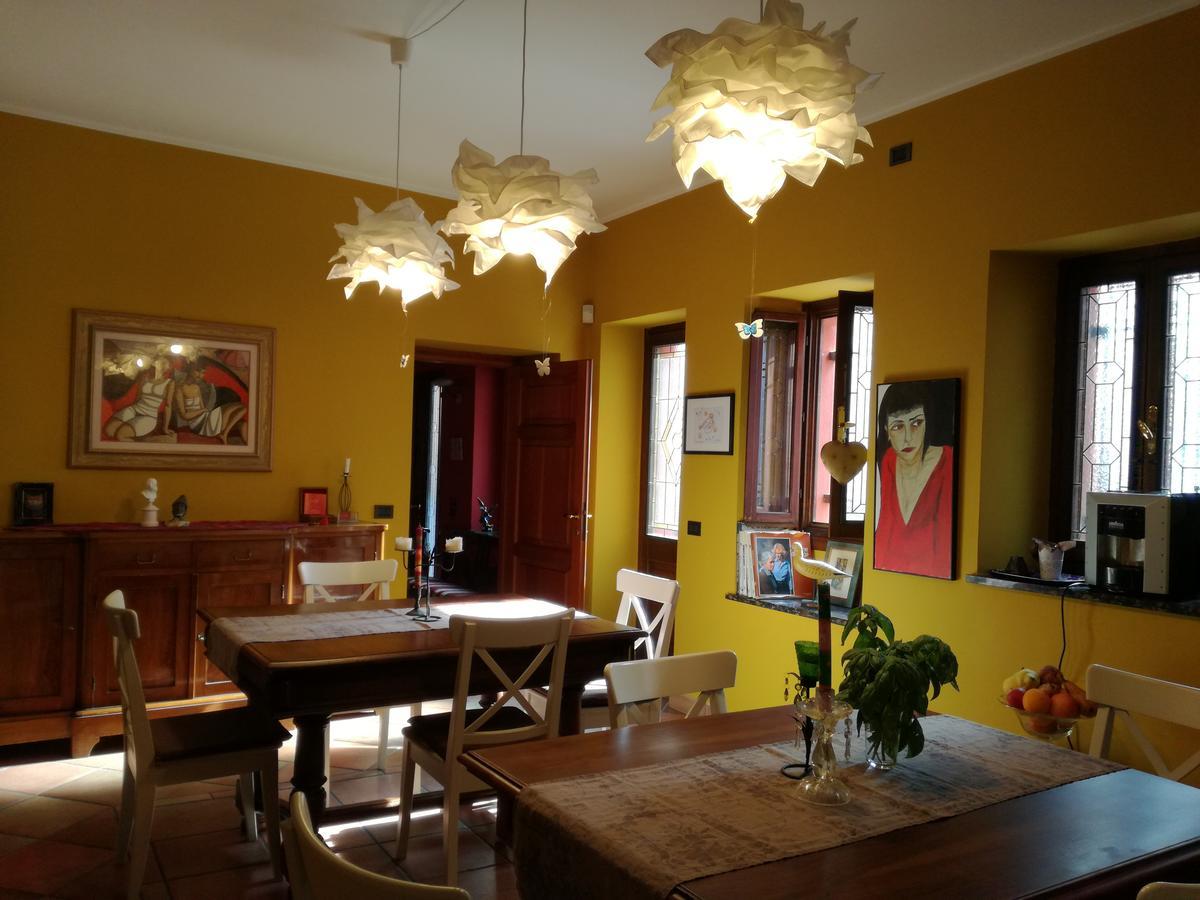 Casa Asso Di Coppe B&B Alba  Exteriör bild